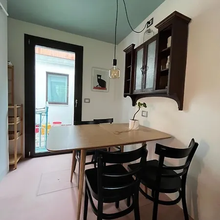 Con Corte Privata * البندقية